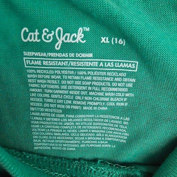 Cat & Jack Boys' 2pc Christmas Dino Long Sleeve Pajama Set - Picture 2 of 7